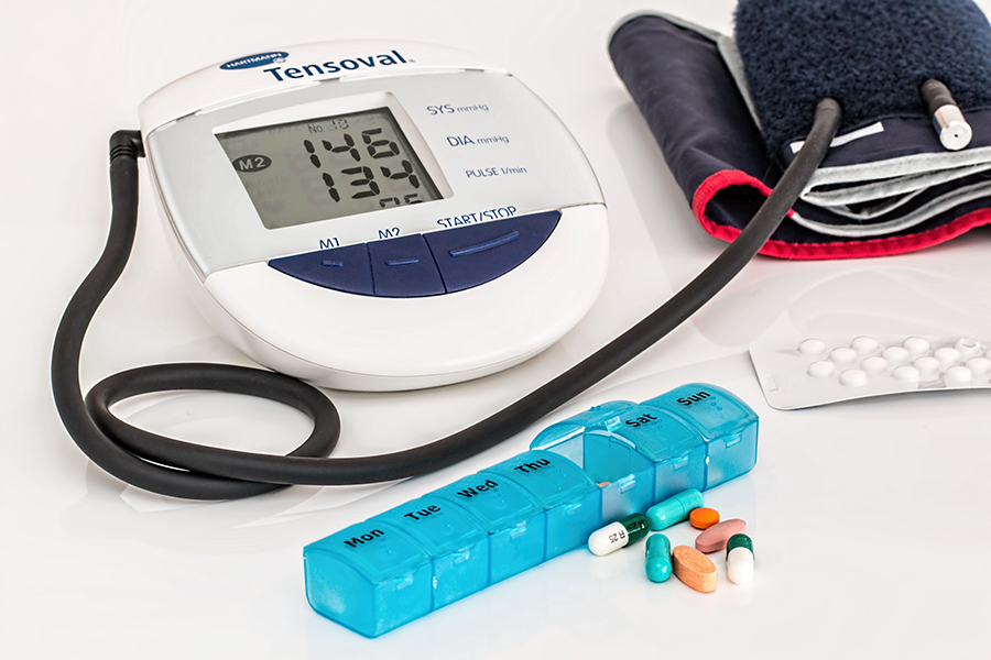 Equipment for measuring blood pressure 